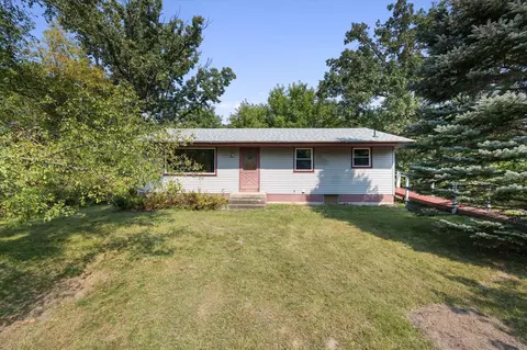 28532 Chisholm St NE, Isanti, MN 55040