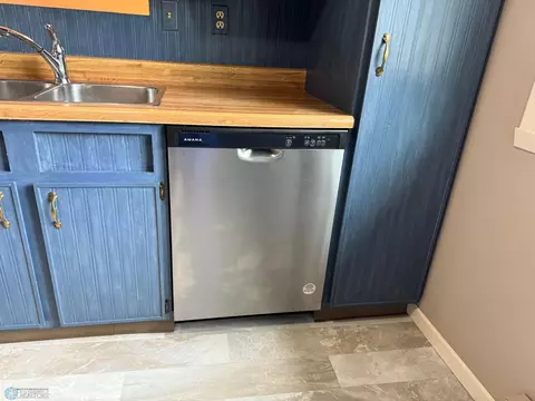 3086 23rd St S, Fargo, ND 58103 photo 5