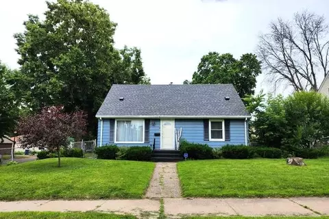 736 Hyacinth Ave E, Saint Paul, MN 55106