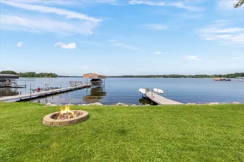 10300 S Shore Dr, Plymouth, MN 55441