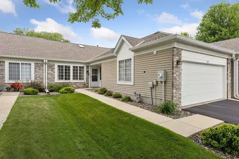 765 Lake Ridge Dr, Woodbury, MN 55129