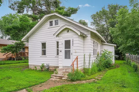 3826 Quail Ave N, Robbinsdale, MN 55422