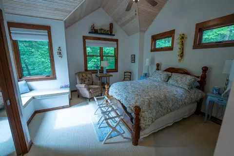 Bedroom - 36641 Mosswood Rd, Cushing, MN 56443 photo 3 of 5