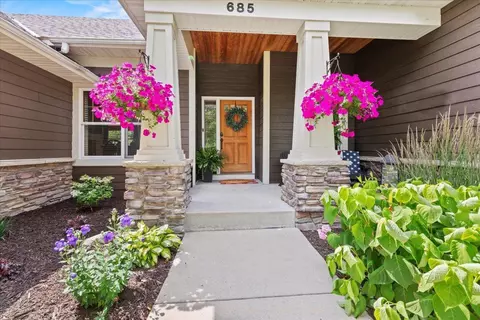 685 Savanna Trl, Delano, MN 55328