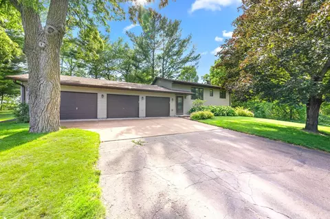 10285 Park Cir, Pine City, MN 55063