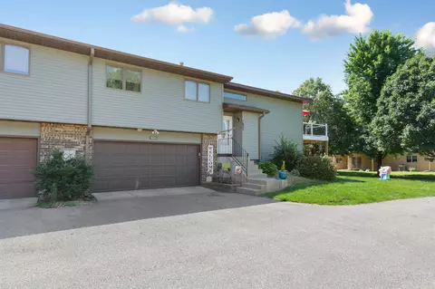 1623 Pheasantwood Trl, Northfield, MN 55057