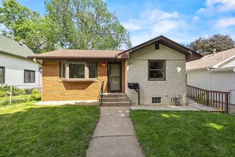 4049 Washington St NE, Columbia Heights, MN 55421