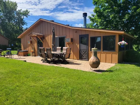 20105 Eastfield Dr, Richmond, MN 56368