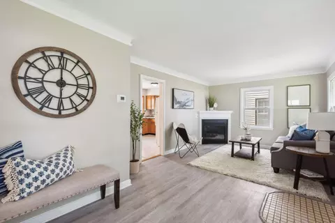 1936 Nebraska Ave E, Saint Paul, MN 55119