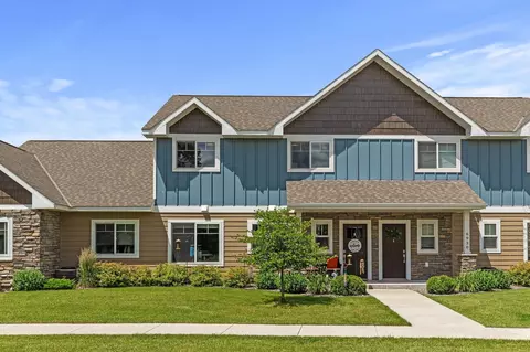 6926 Lancaster Way NE, Albertville, MN 55301