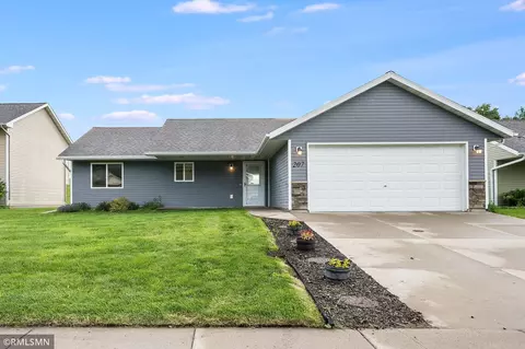 207 Falcon Run, Eagle Lake, MN 56024