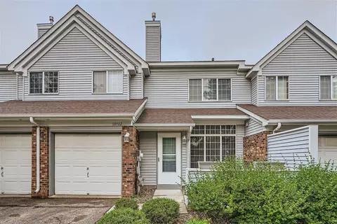 10902 Highland Rd, Bloomington, MN 55438