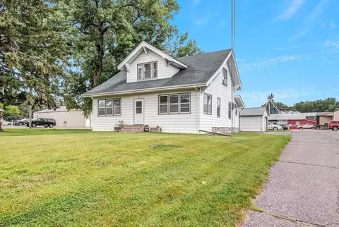 108 N Main St, Upsala, MN 56384