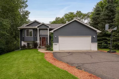 2802 Edward Dr, Saint Cloud, MN 56301 photo 3