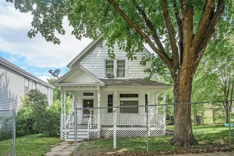 685 York Ave, Saint Paul, MN 55106