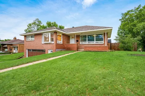 224 S Pokegama Ave, Grand Rapids, MN 55744