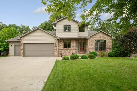 2260 Aspen Ln, North Mankato, MN 56003