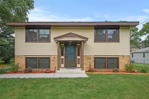 41 99th Ln NW, Coon Rapids, MN 55448