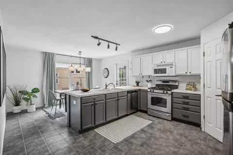 203 W 31st St, Minneapolis, MN 55408