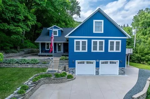 1121 Lake St, North Mankato, MN 56003