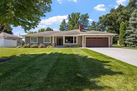 5137 Danens Dr, Edina, MN 55439