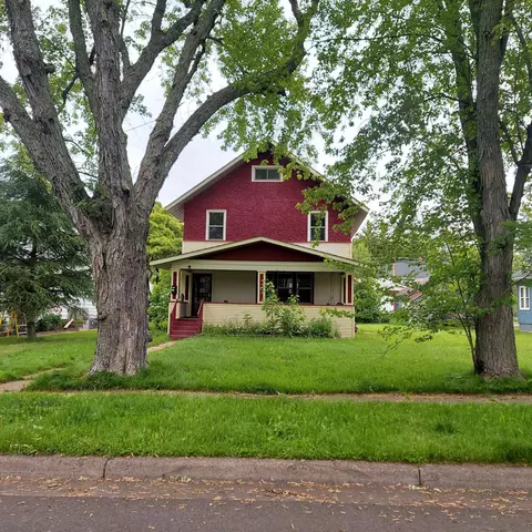 705 E 7th St, Superior, WI 54880