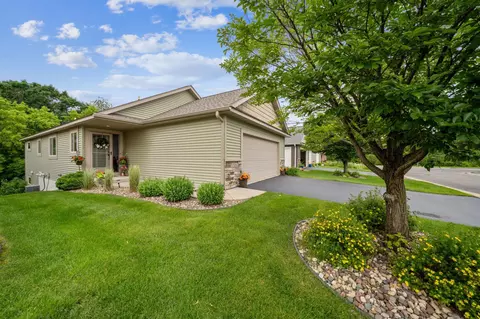 2326 Rangeview Ln, River Falls, WI 54022