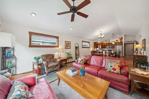 2326 Rangeview Ln, River Falls, WI 54022 photo 5