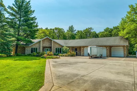 2308 Red Oak Ct NE, Bemidji, MN 56601