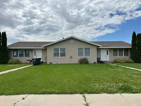 801 Maple Ln, Grove City, MN 56243