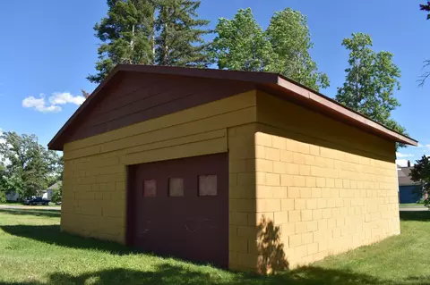 609 Mesaba St, Crosby, MN 56441