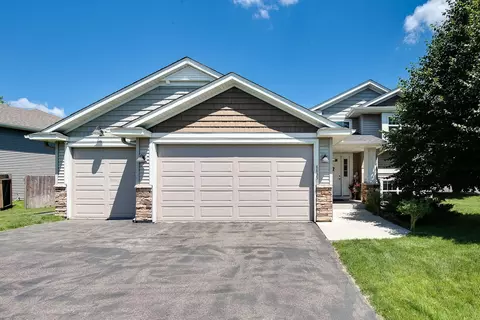 8835 Harold Ave, Golden Valley, MN 55427