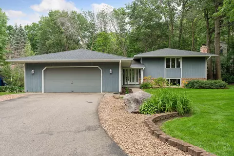9585 178th St W, Lakeville, MN 55044