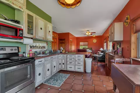 Kitchen - 13865 Hollyhock Rd, Cold Spring, MN 56320 photo 5 of 5