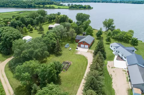 15769 217th St, Barrett, MN 56311