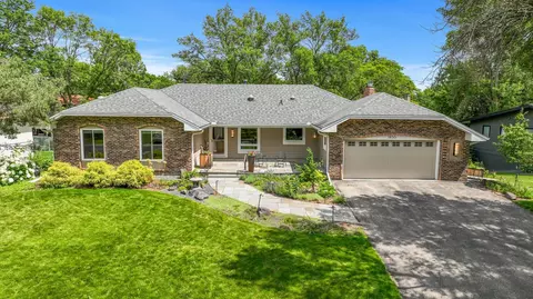1830 Noble Dr N, Golden Valley, MN 55422