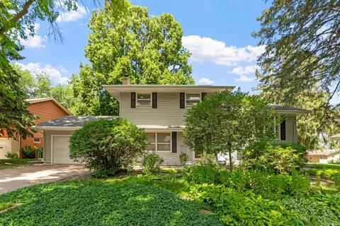 1900 Fredeen Rd, New Brighton, MN 55112