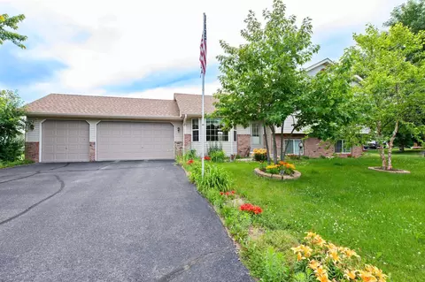 341 Douglas Dr S, Annandale, MN 55302