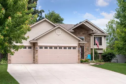 1267 Irvine Dr, Hanover, MN 55341