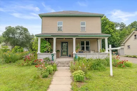 2706 3rd St, Eau Claire, WI 54703