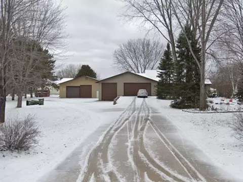 351 Thomas St, Circle Pines, MN 55014