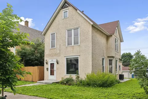 1371 Thomas Ave, Saint Paul, MN 55104