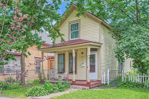 2517 12th Ave S, Minneapolis, MN 55404