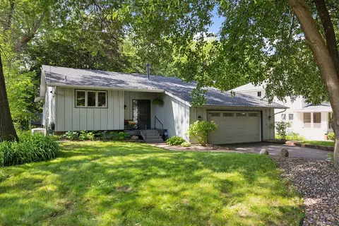 5505 Grove St, Edina, MN 55436