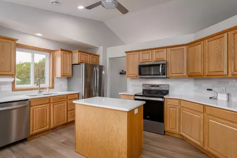 13809 Bluewing Dr, Rogers, MN 55374 photo 4