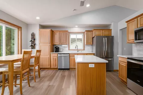 13809 Bluewing Dr, Rogers, MN 55374 photo 3