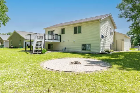 1306 Natures Trl, Alexandria, MN 56308