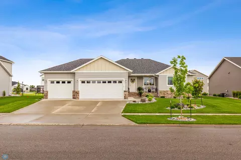 1111 Commander Dr W, West Fargo, ND 58078