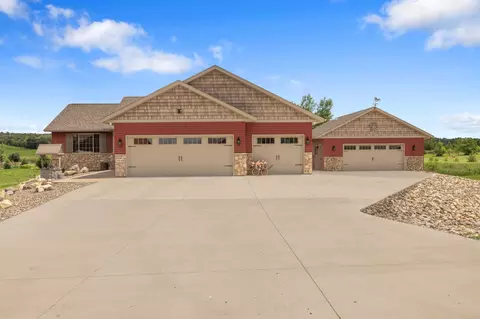24148 Crabapple Ct, Richmond, MN 56368