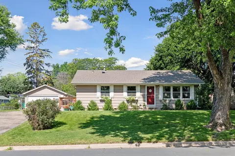 8400 Kell Ave S, Bloomington, MN 55437